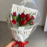 BUQUÊ TULIPAS Vermelha