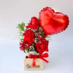 Arranjo de Rosas Colombianas com Balão